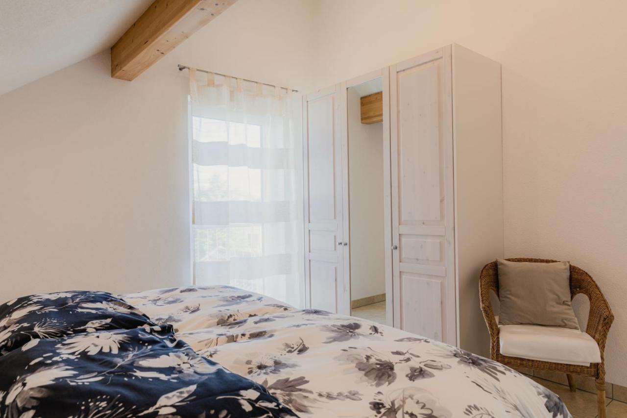 Ferienwohnung Am Zeppelin Hangar FDH Екстериор снимка